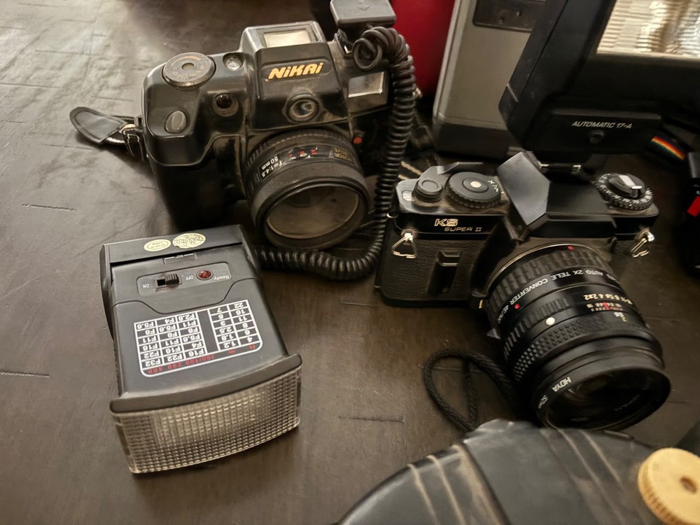 VINTAGE CAMERA LOT