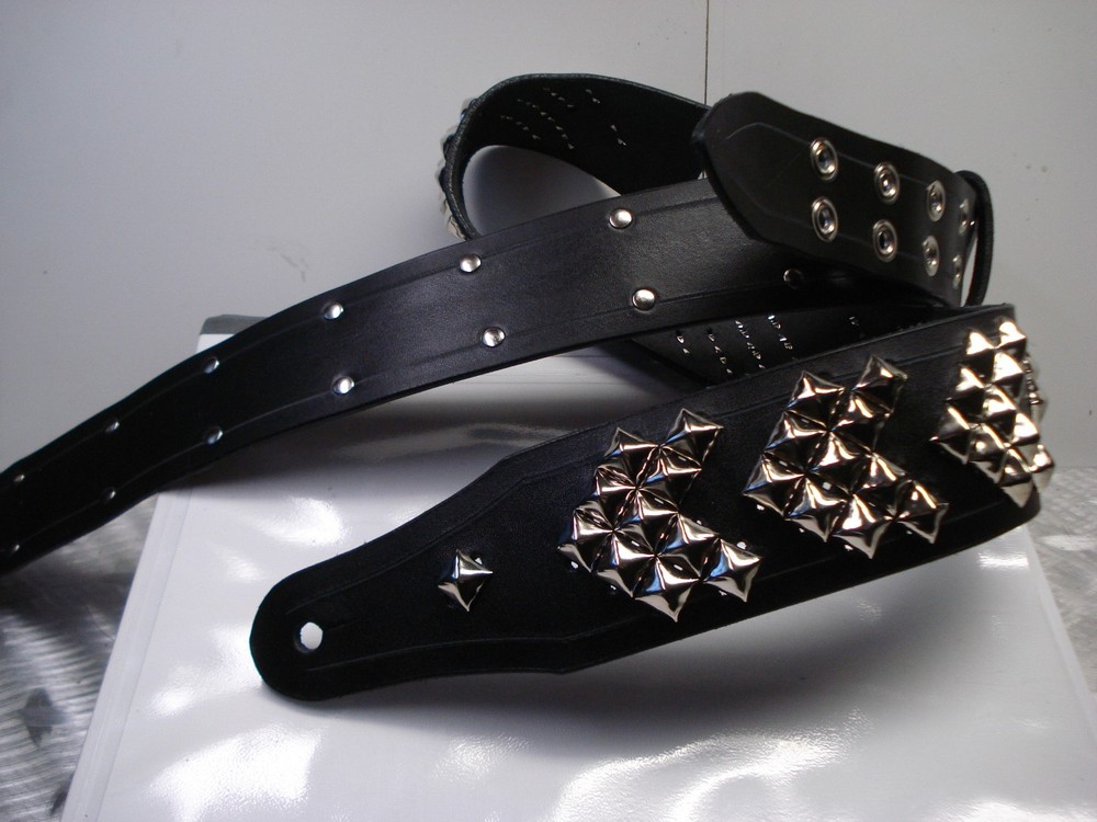 LEATHER STRAP PYRAMID STUDS BUCKLE UP .(MDLS0196)..... DISBELIEF