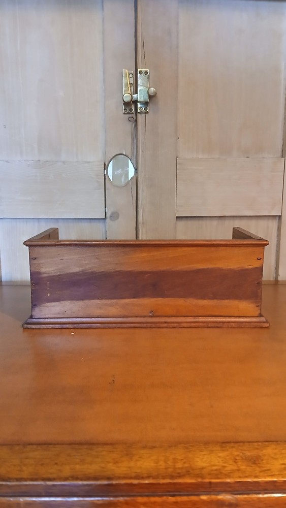 VINTAGE ANTIQUE BOOK TROUGH