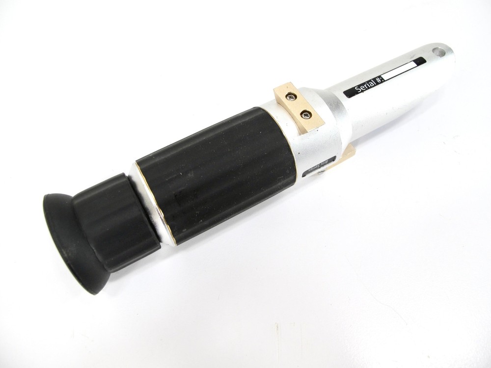 Laxco™ IRC-200 Handheld Analog Clinical Refractometer