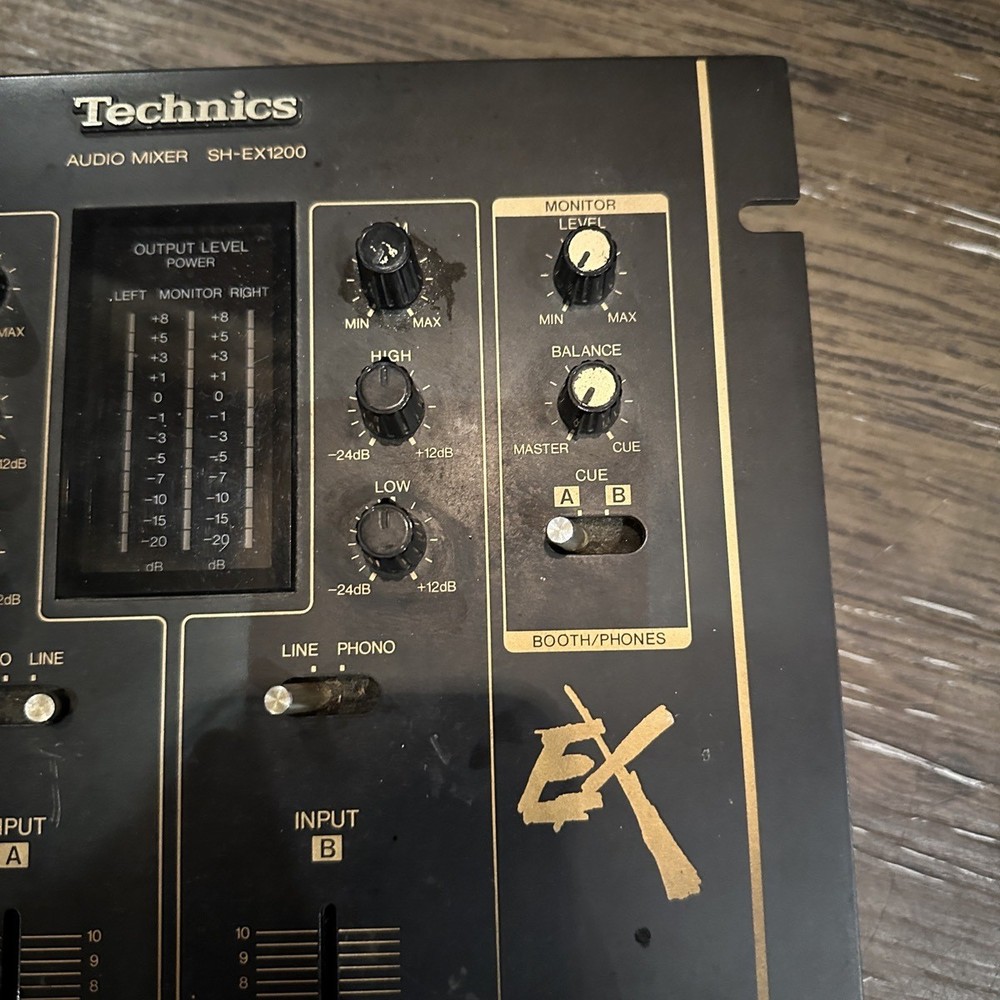 Technics SH-EX1200 DJ Audio Mixer 2-Channel Analog with Effects