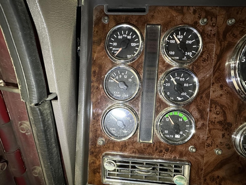 International 9400 GAUGE Dash Panel - Used