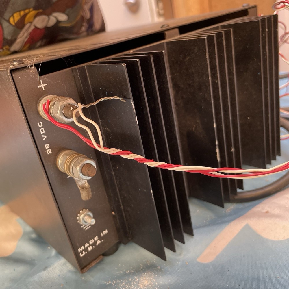 Astron LS-10A Linear Tabletop Power Supply, 28VDC, 10A Max
