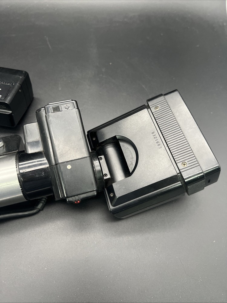 Vivitar 3900 Auto Thyristor and Remote Sensor Flash Untested