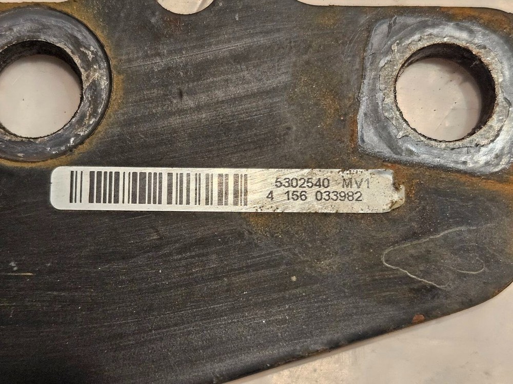 CUMMINS 6.7 ISB Diesel Engine NOX SENSOR BRACKET 5302538 OEM