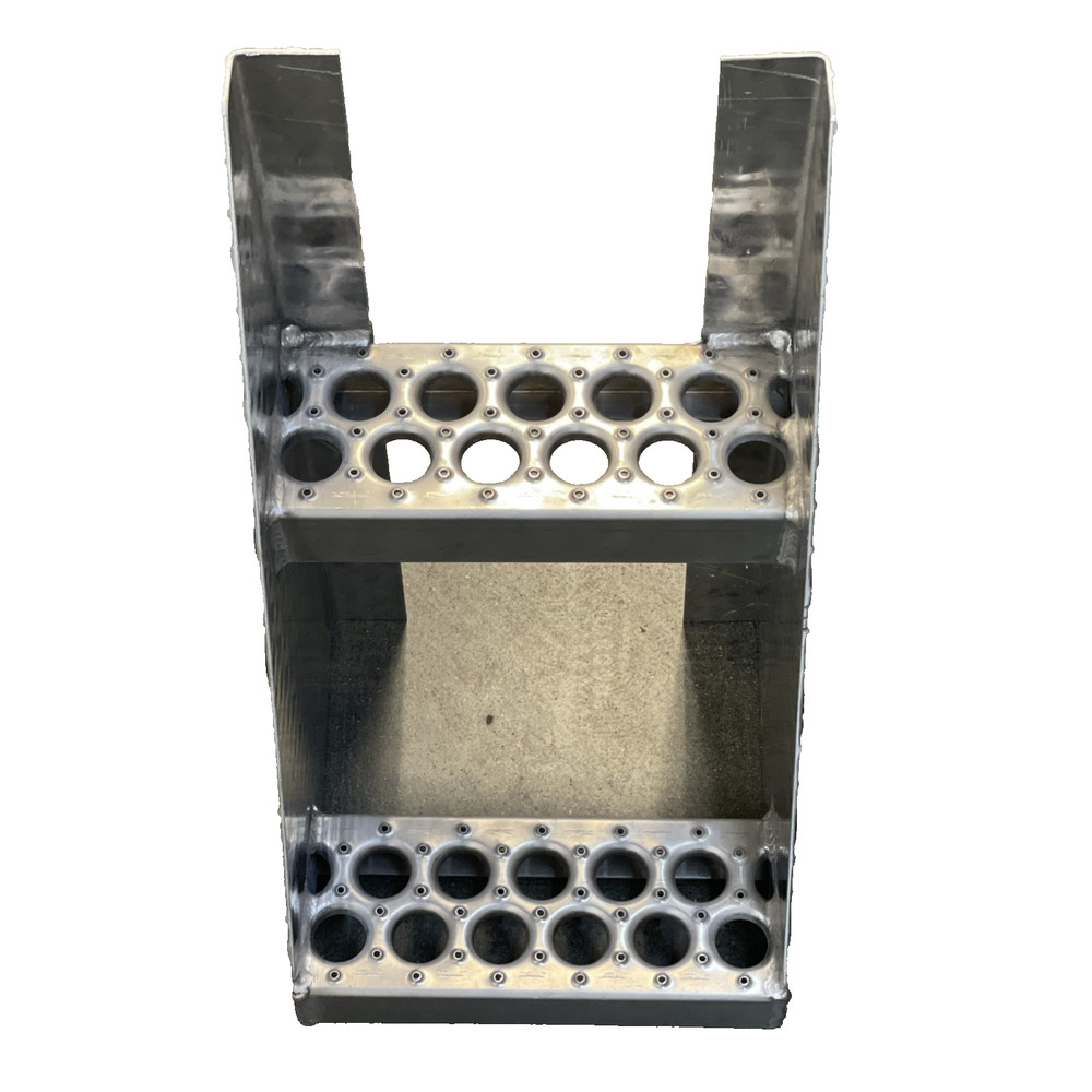 M11-840 MAGNUM Frame Step, Bolt-On