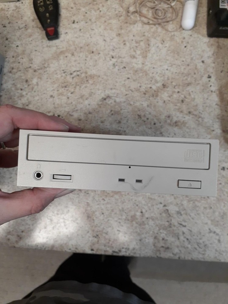 TEAC CD-W552E CD-RW DRIVE Beige Bazel