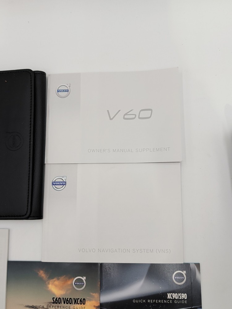 2018 Volvo V60 Owners Manual With Navigation System Plus Case