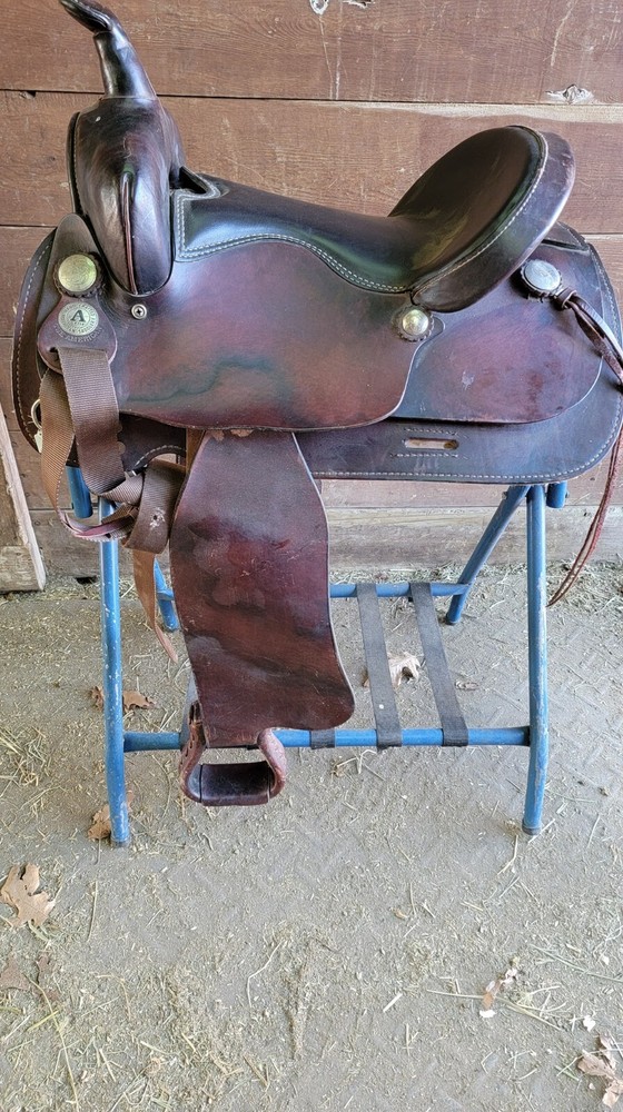 15" American Saddlery Trail Saddle