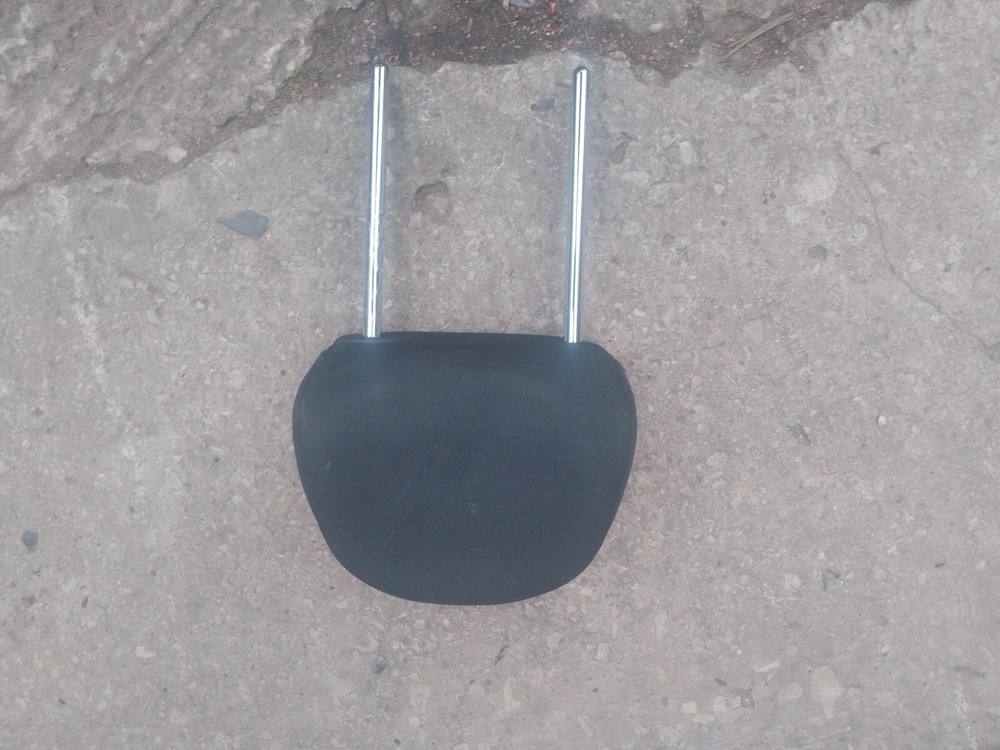 PEUGEOT 207 06-12. FRONT HEAD REST.