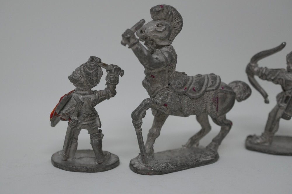 Grenadier Models 1982 Pewter Fighting Men Figures