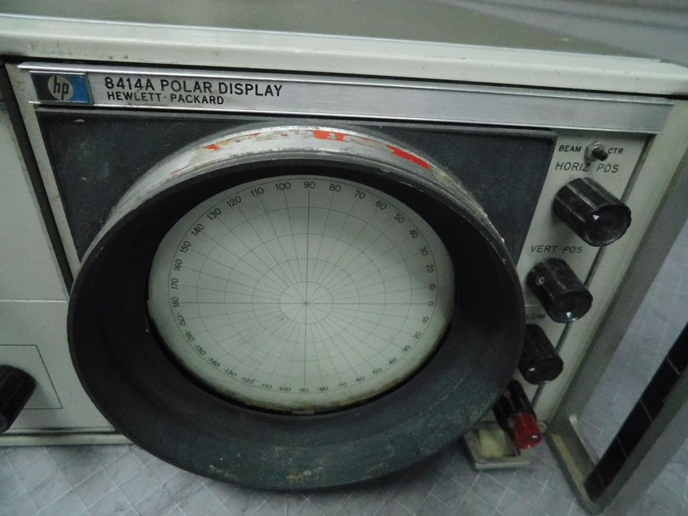 HP 8410A VINTAGE NETWORK ANALYZER M6830