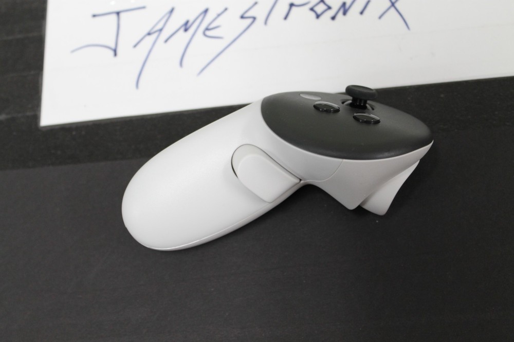 Genuine Meta Quest 3 / 3S VR LEFT Controller ONLY (Left Hand)