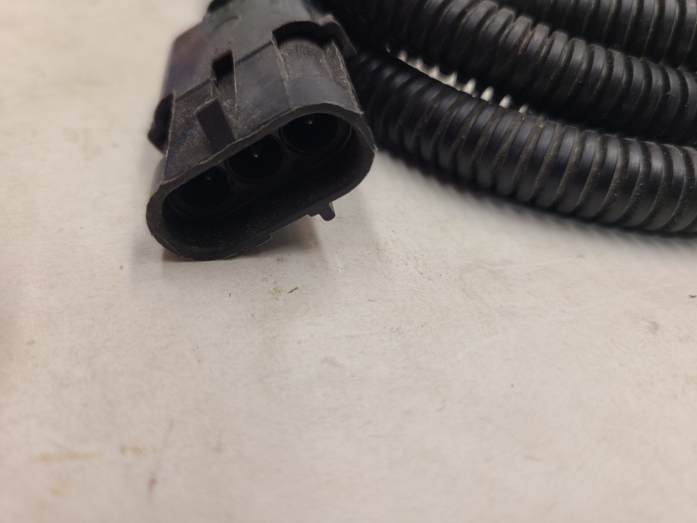 Ag Leader_4000621-5_Header Relay Tee Cable_5ft_Harness