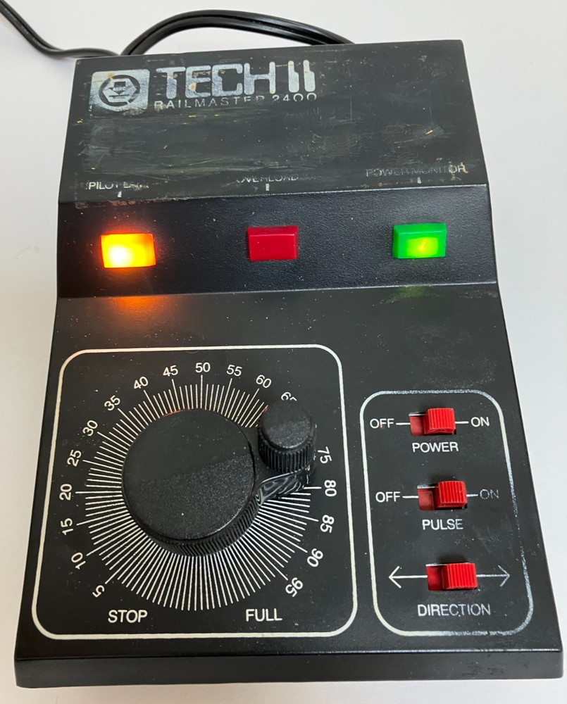 MRC TECH II RAILMASTER 2400 POWER PACK  #1 TESTED FINE