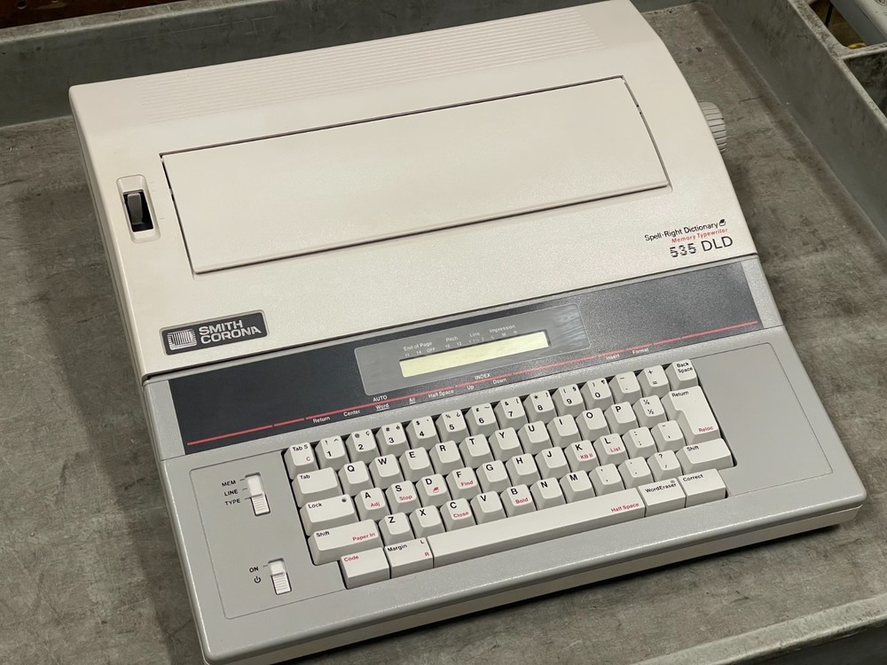 Smith Corona 535 DLD Typewriter