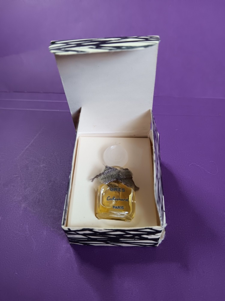 Vtg 1/24 Oz CABOCHARD BY GRES PARIS COLLECTORS PERFUME TINY MINI MICRO SAMPLE