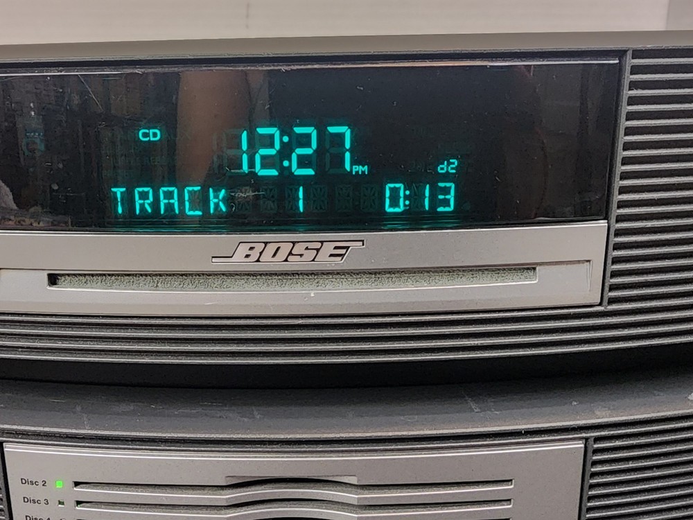 Bose Wave Music System w Multi CD Changer w/4 Disc Tested Working + Extra Remote