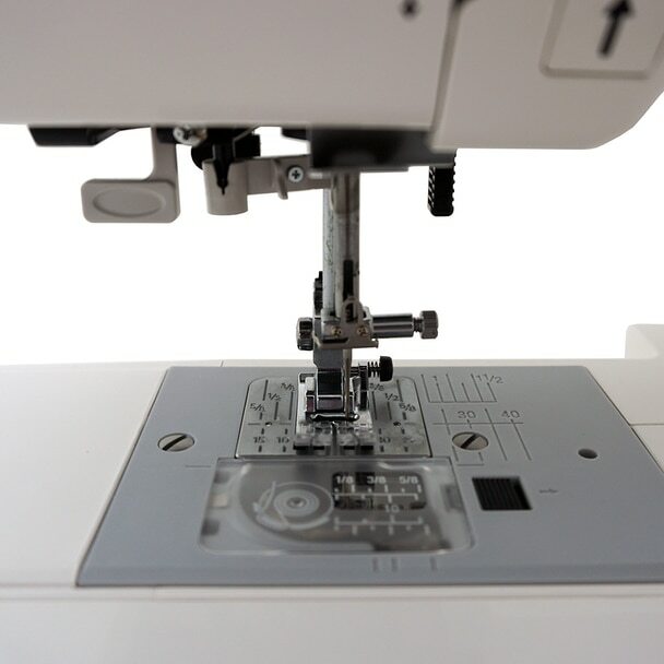 JUKI HZL-LB5100 Compact Computerized Sewing Machine With 100 Stitch Patterns