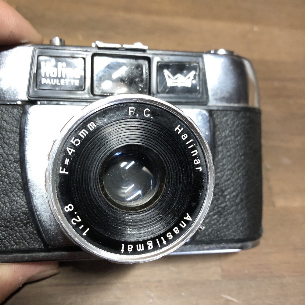 Vintage Halina Paulette 35mm Camera