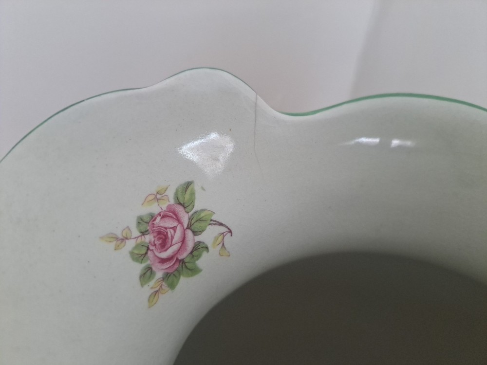 Porcelain Basin Piture. Rose Pattern. 11x9