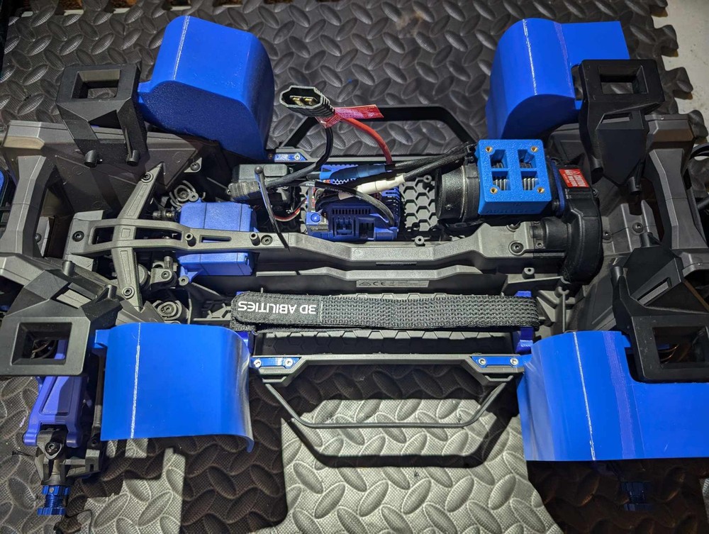 Chassis Mudguards - Compatible w/ Maxx Slash