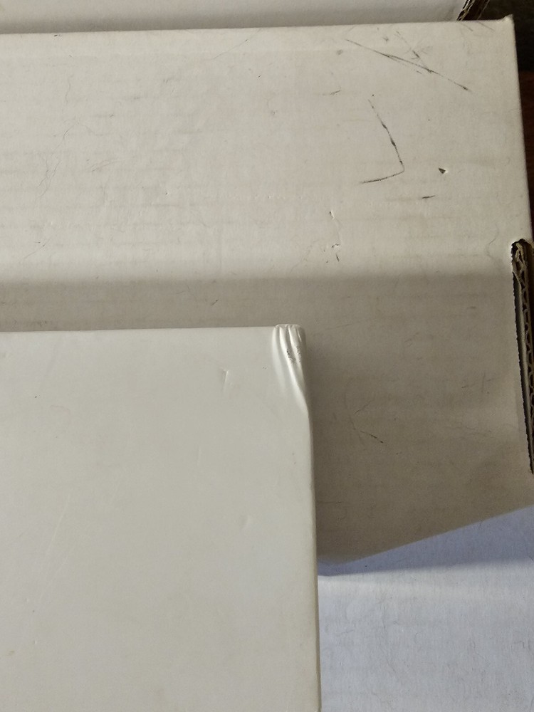 *EMPTY BOX ONLY* Apple Watch Series 2 - 42mm - *EMPTY BOX ONLY*