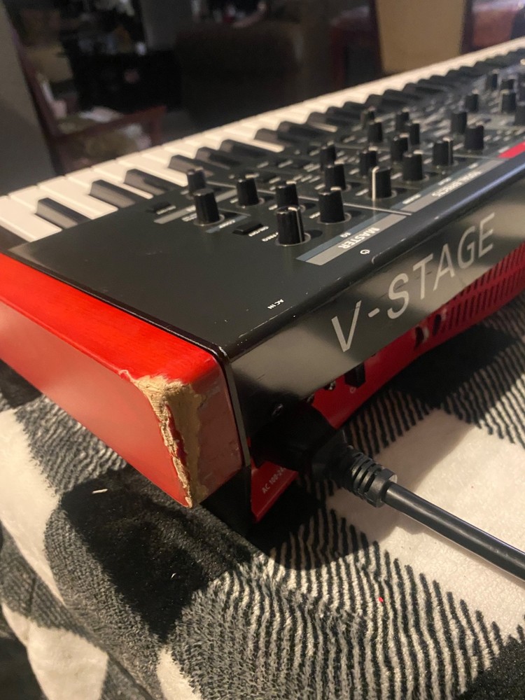Roland V-STAGE76 76-Note Performance Keyboard (Damaged )
