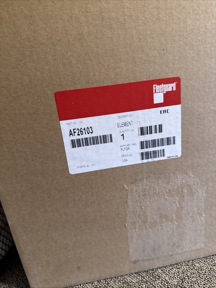 New Genuine Fleetguard AF26103 Air Filter