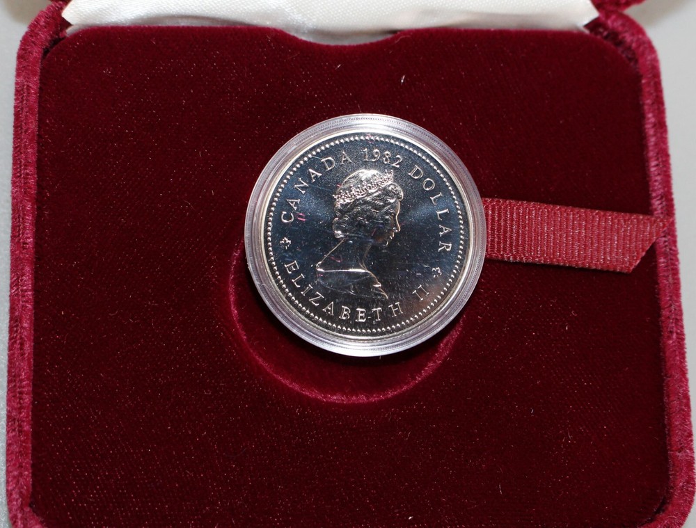 1982 Canada PL Confederation Constitution Specimen Dollar in Clam Shell Case
