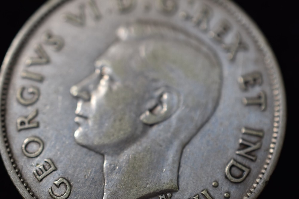 CANADA 1940 50 CENT COIN