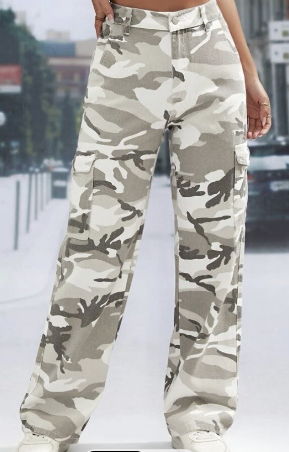 camo cargos size medium