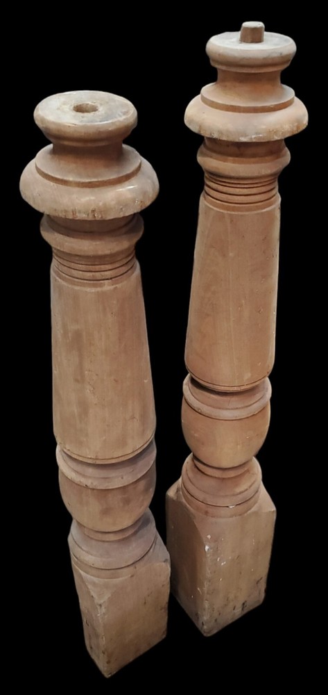 Pair Of Newel Posts *GAM0203