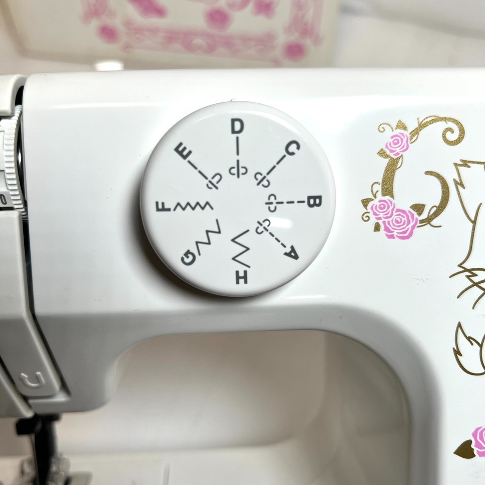 Janome Hello Kitty compact sewing machine YN-777 Operation confirmed Beginner JP