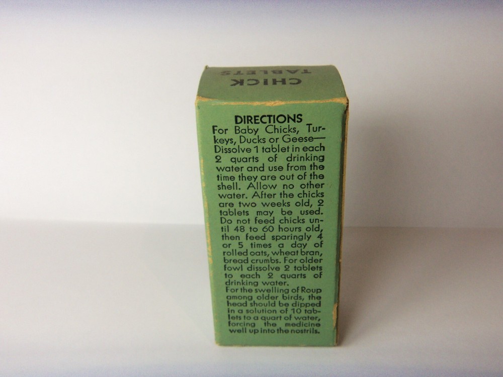 VINTAGE BOX (EMPTY) CHANDLER'S CHICK TABLETS FOR CHICKENS DUCKS GEESE