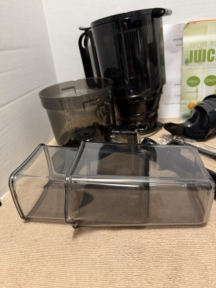 Slow Feeding Hopper Slow Juicer, Open Box, Works