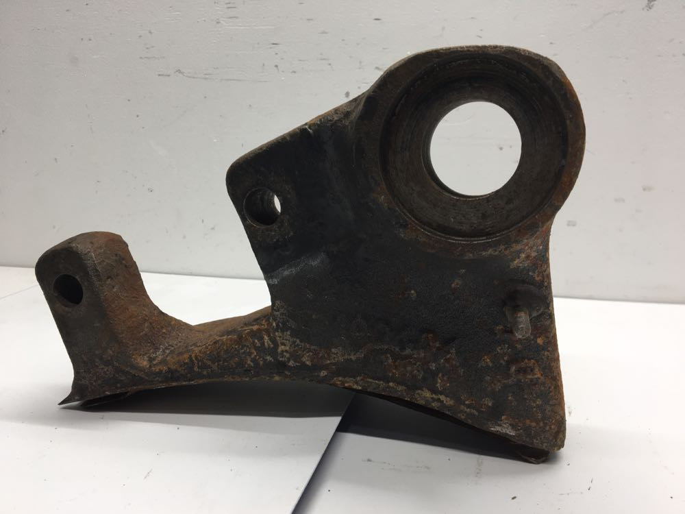 Eaton Torque Rod Bracket 100404 (338-10006)