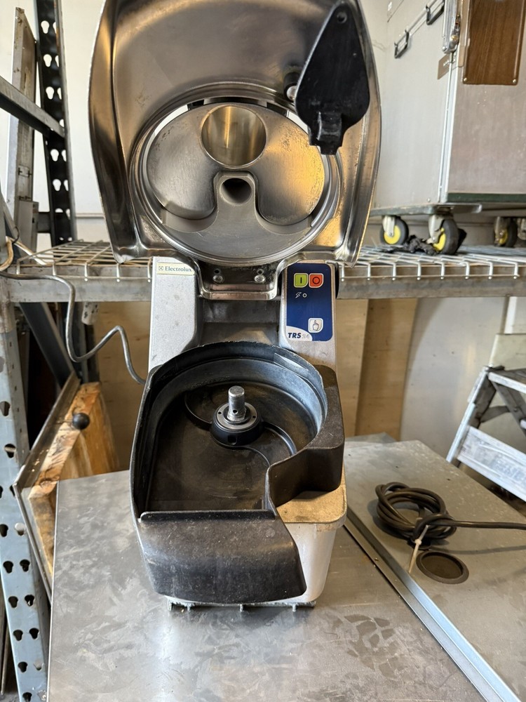 ELECTROLUX TRS24 COMMERCIAL SINGLE SPEED VEGETABLE SLICER & PROCESSOR