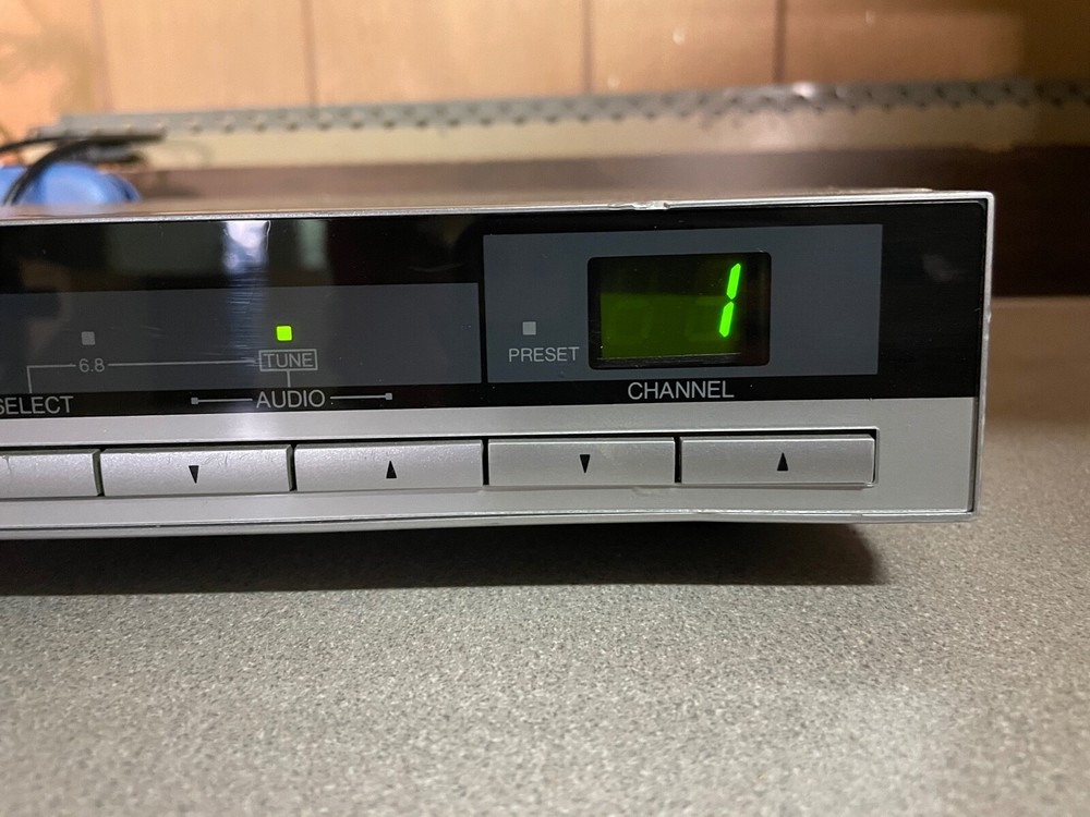 M/A Com Satellite Receiver T2