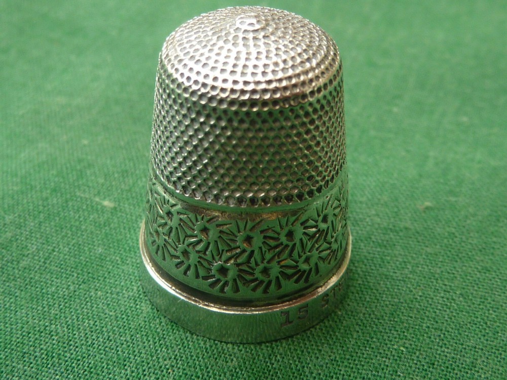 SILVER THIMBLE '15 STERLING SILVER'