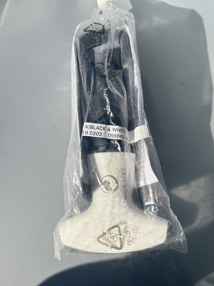 Tupperware Corkscrew- Black & White - New in pkg