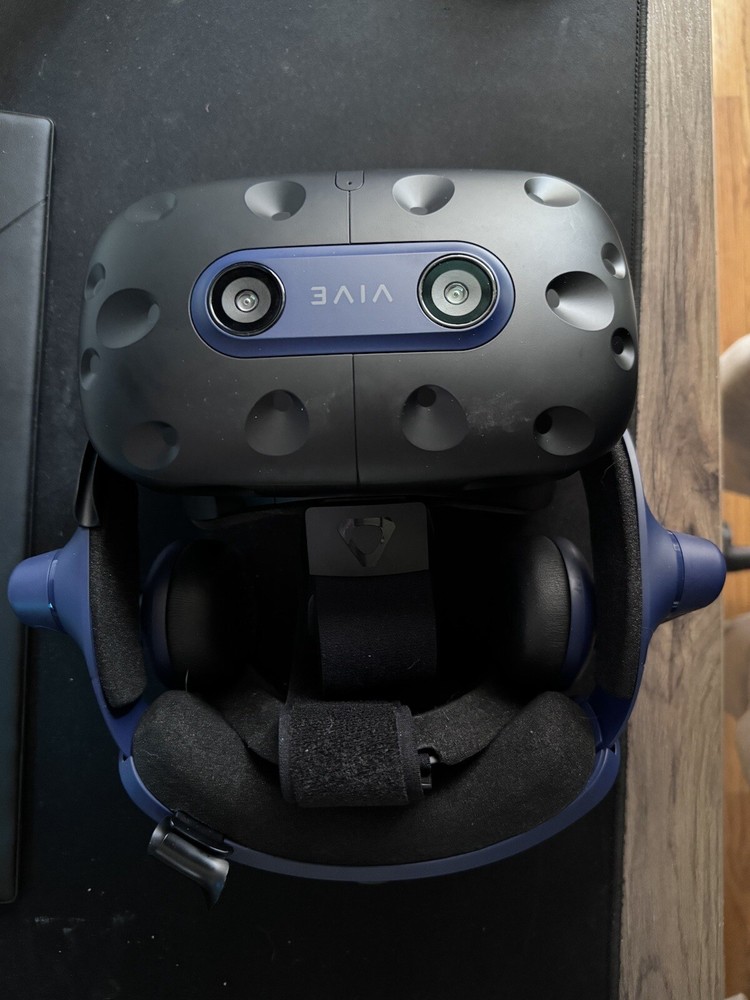 HTC VIVE Pro 2 PC VR Headset ONLY no linkbox or cables replacement unit