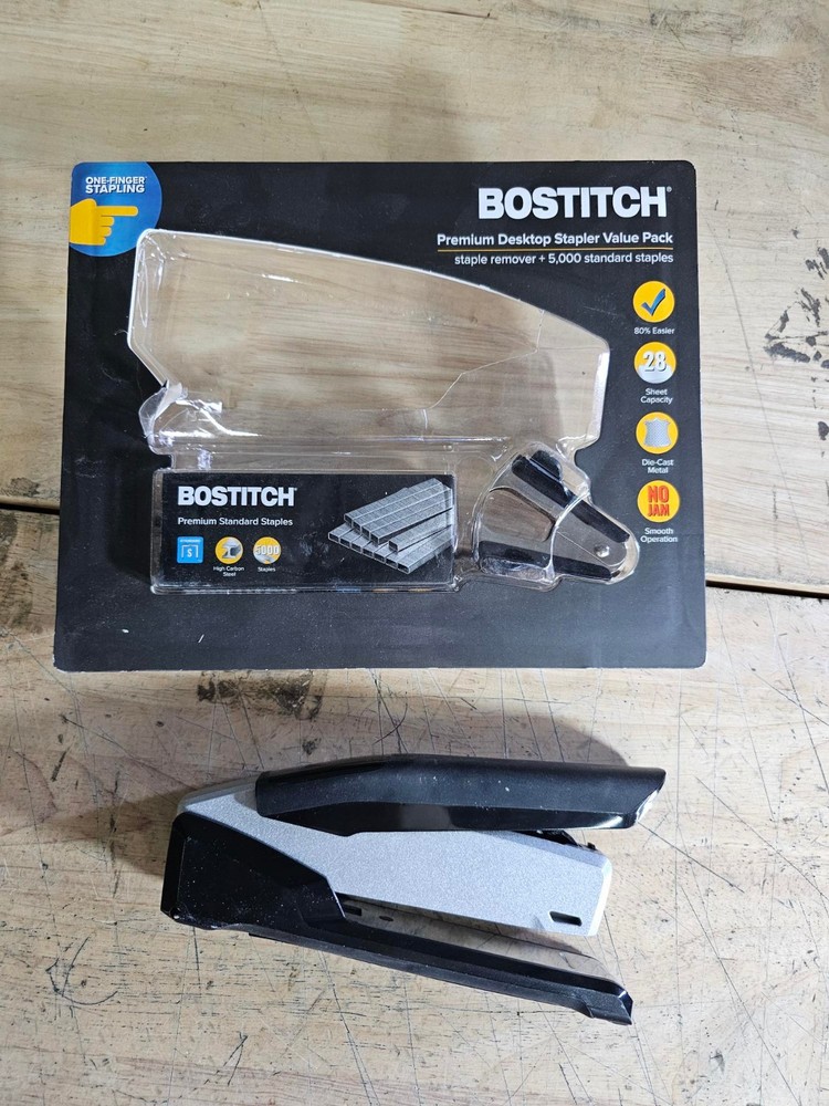 Bostitch Premium Desktop Stapler Value Pack Staple Remover + 5000 Staples