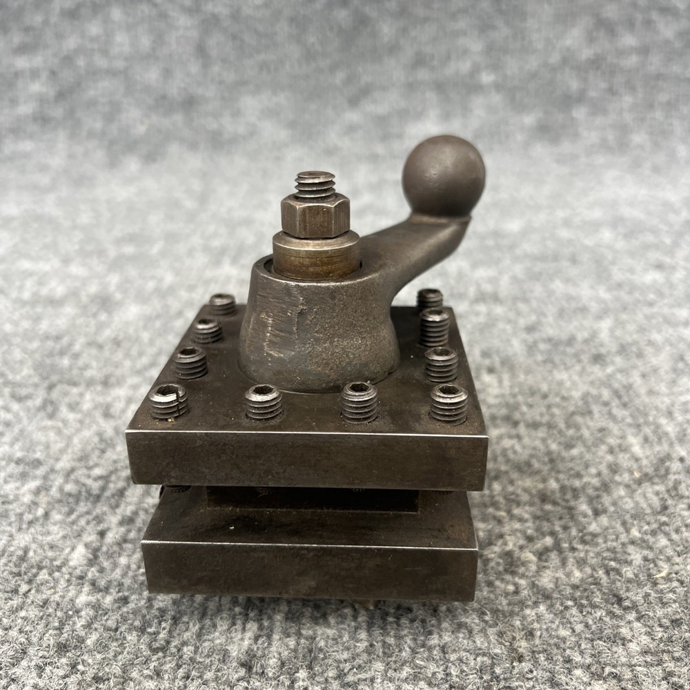CWC Corr 4 WAY WEDGE TYPE TOOL POST Used