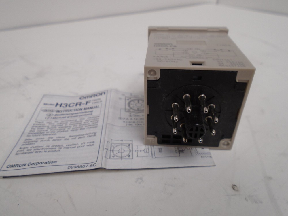 Omron H3CR-F8 Timer