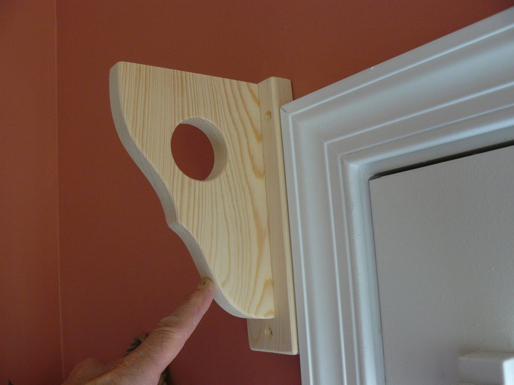 Decorative Wall Brackets with Rod Holder