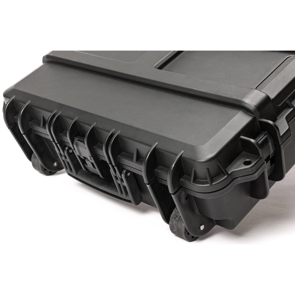 Magma MGA45000 FLXGUARD DJ Rolling Molded Hard Controller Case