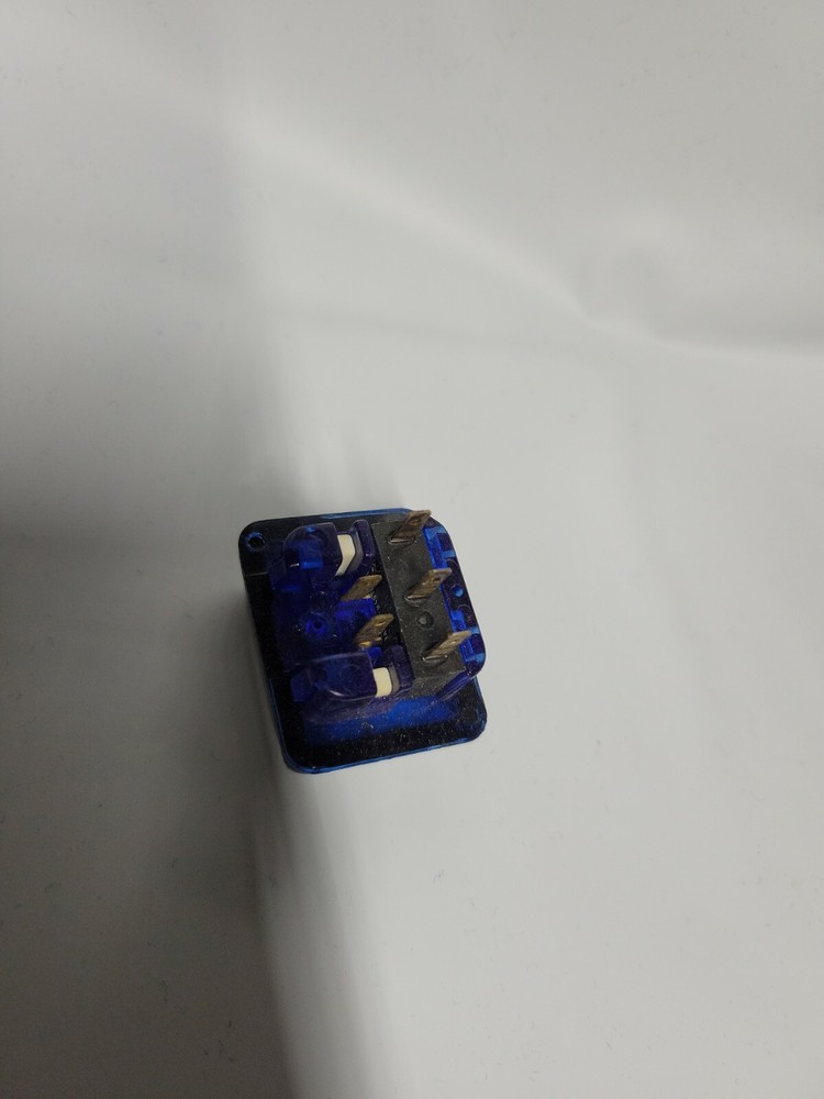 Bally Alpha Bet 2 Credits Per Line Rectangular 32mm x 26mm Cherry 5E4 Switch