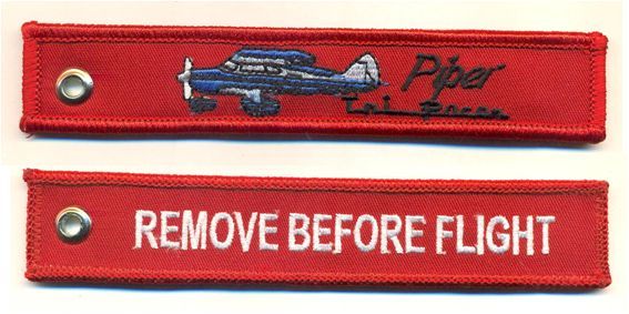 PIPER TRIPACER  - RED KEYCHAIN - KEY039