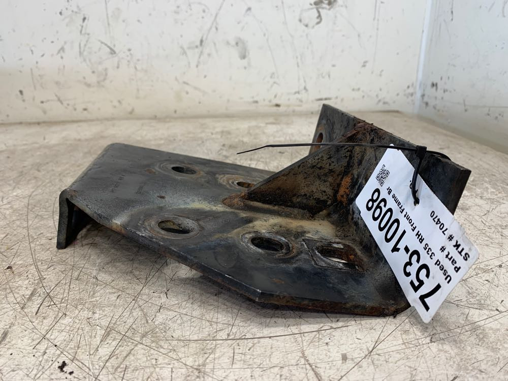 2009 Peterbilt 335 Frame Brackets (753-10098)